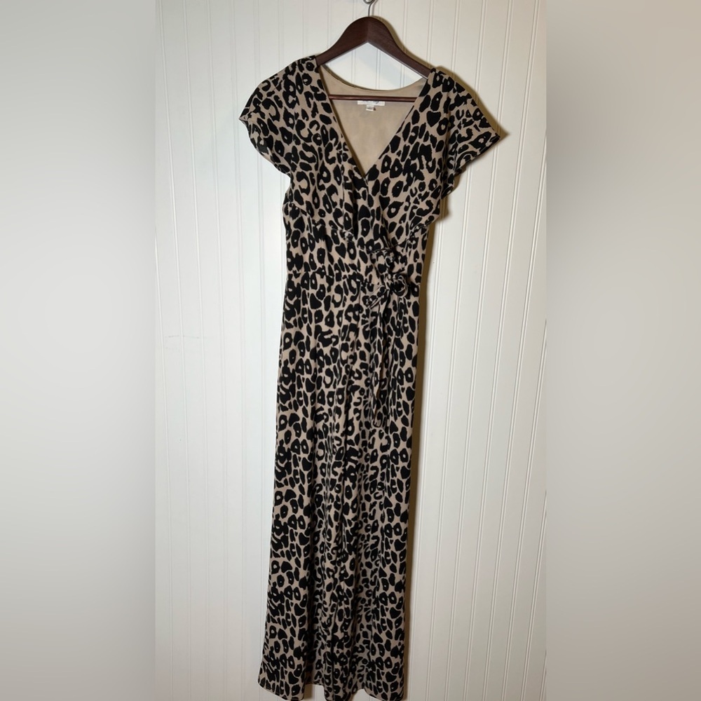 Leopard Print Jumpsuit sleeveless with wide Ruffle Collar Women’s Size L Glam
